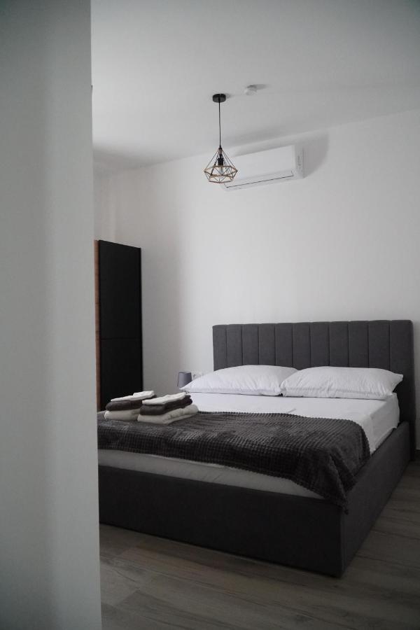 Fjaka Apartments & Rooms Šibenik Стая снимка