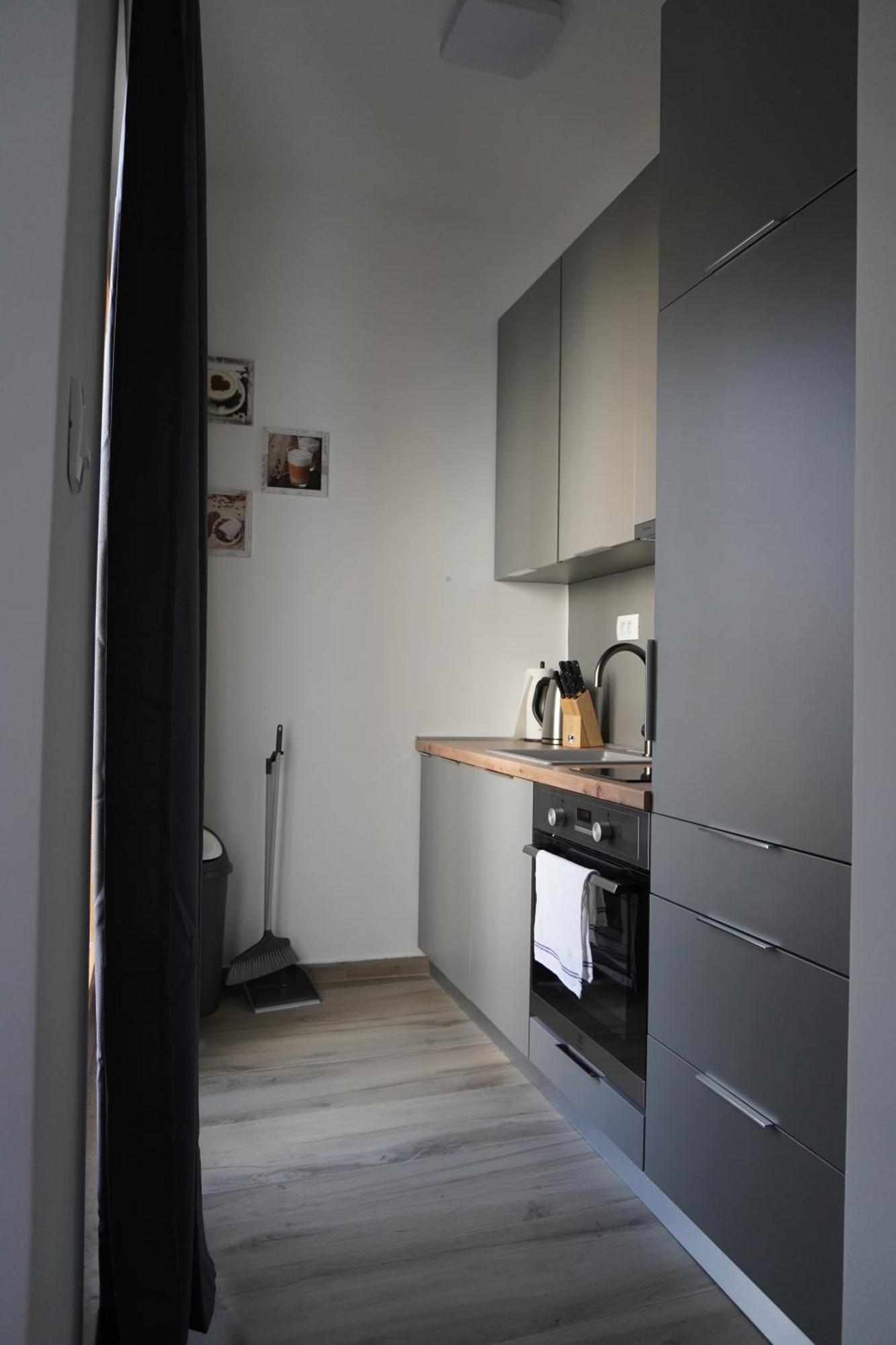 Fjaka Apartments & Rooms Šibenik Екстериор снимка